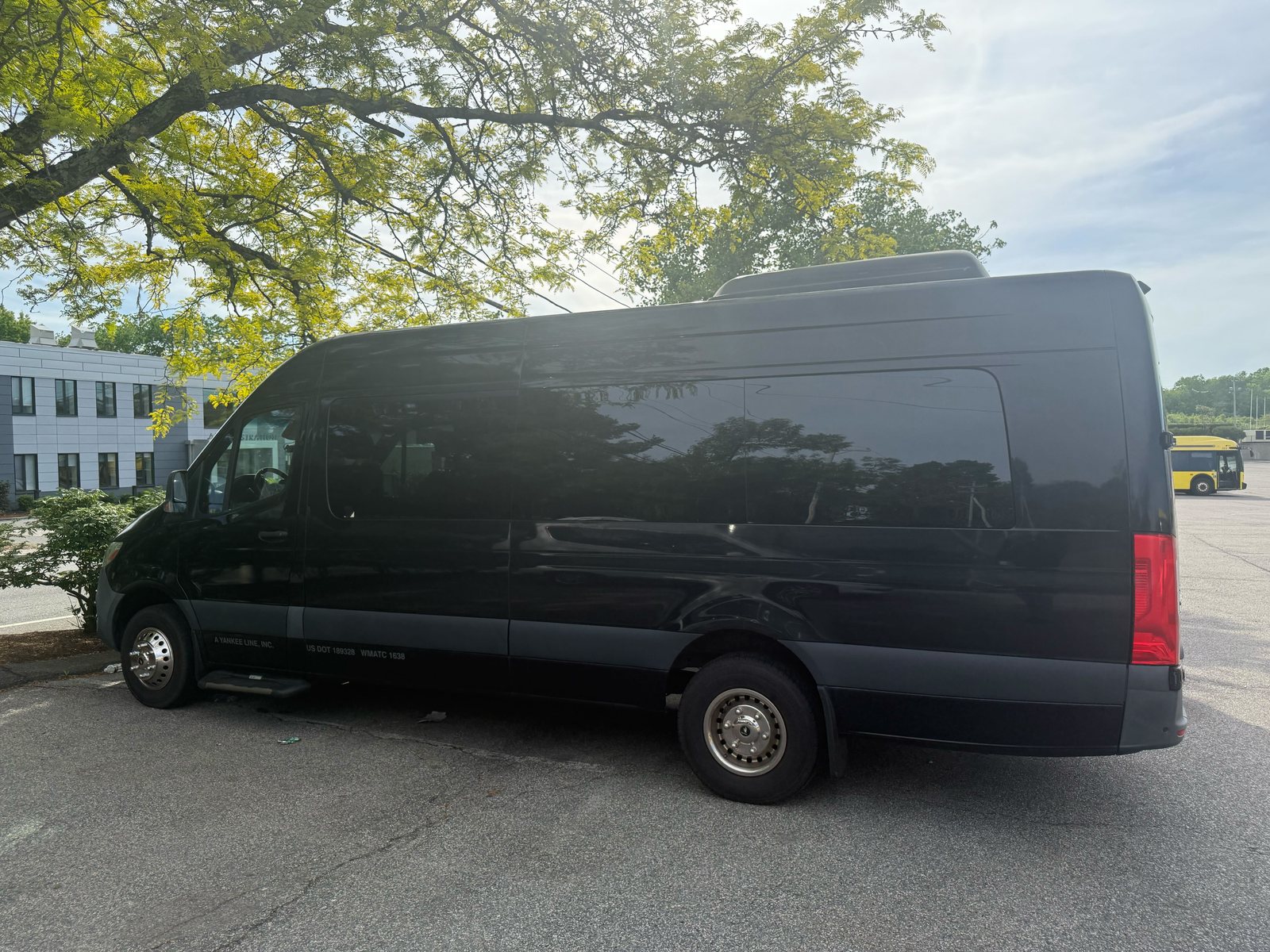 Yankee Line Sprinter van